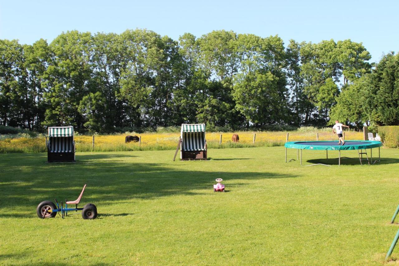 Ferienhaus Sommerbrise, Hof Zur Sonnenseite Fehmarn, 4 Sterne Exteriér fotografie